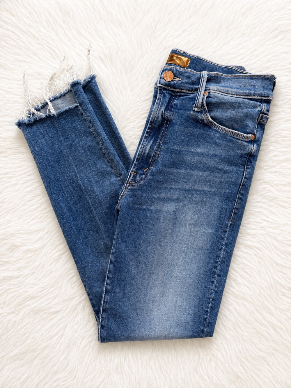 MOTHER Stunner Zipped Ankle Fray Denim Jeans